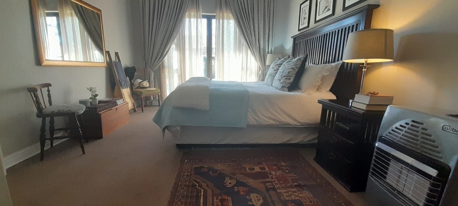 4 Bedroom Property for Sale in Wilkoppies North West